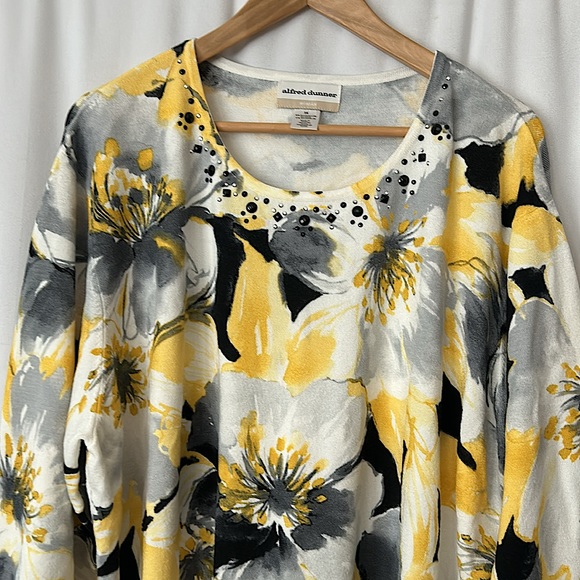 Alfred Dunner Yellow/Grey Floral Jeweled 3/4 Sleeve Sweater Shirt Top **Sz 3X** - Picture 3 of 6